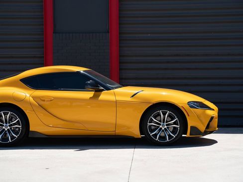 Used 2021 Toyota Supra RWD image 12