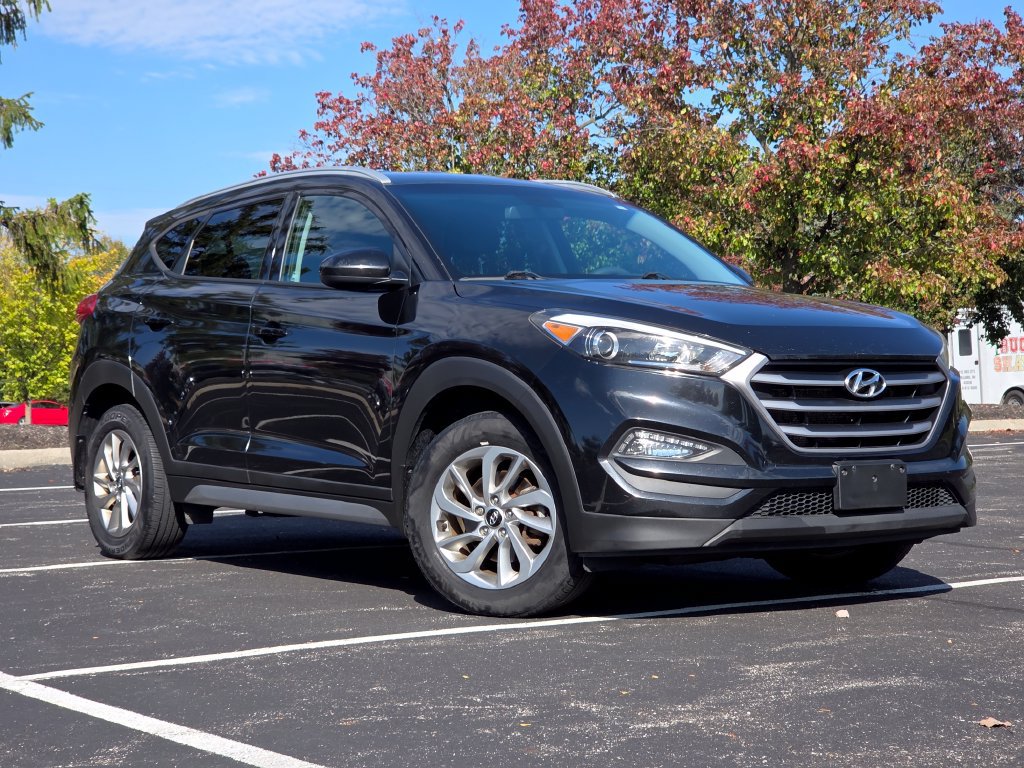 Used 2017 Hyundai Tucson SE w/ SE Popular Package 02 AWD/4WD image 2