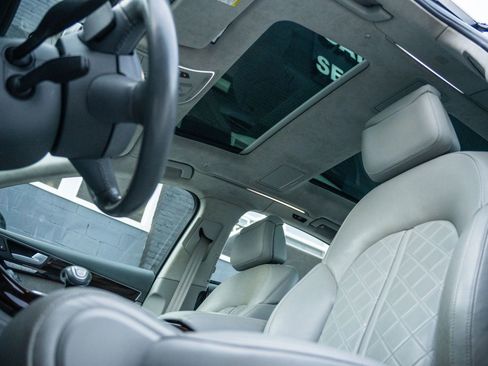 Used 2018 Audi A8 L 4.0T image 25