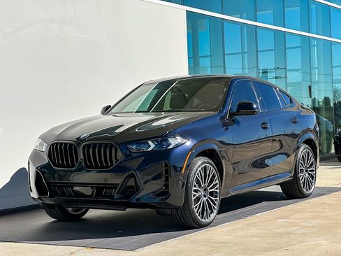 New 2026 BMW X6 xDrive40i w/ Climate Comfort Package image 9