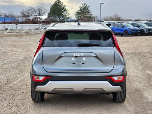 New 2026 Kia Niro EX image 12