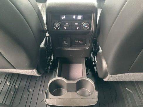 Used 2023 GMC Acadia Denali w/ Denali Technology Package image 25