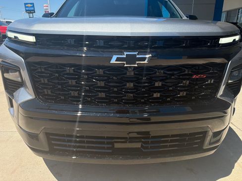 New 2026 Chevrolet Traverse RS w/ LPO, Floor Liner Package FWD image 11
