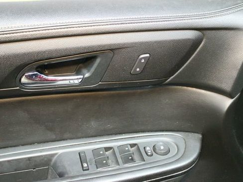 Used 2016 GMC Acadia SLT w/ Open Road Package image 14