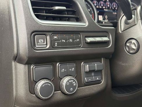 Used 2021 Chevrolet Tahoe Premier w/ Premium Package RWD image 26