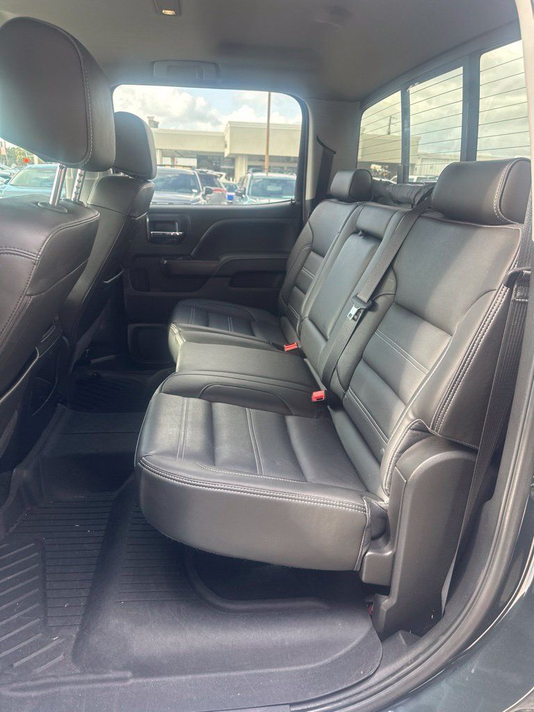 Used 2018 GMC Sierra 3500 Denali w/ Duramax Plus Package AWD/4WD image 4