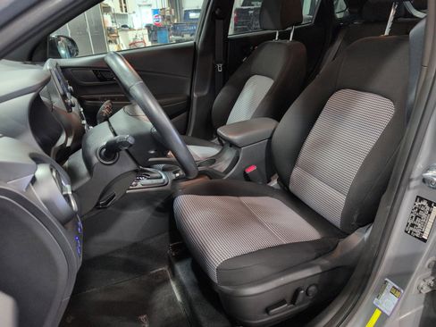 Used 2021 Hyundai Kona Night image 7