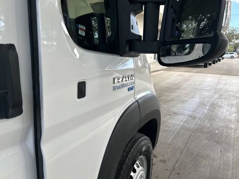 Used 2024 RAM ProMaster 3500 w/ Delivery Van Package FWD image 18