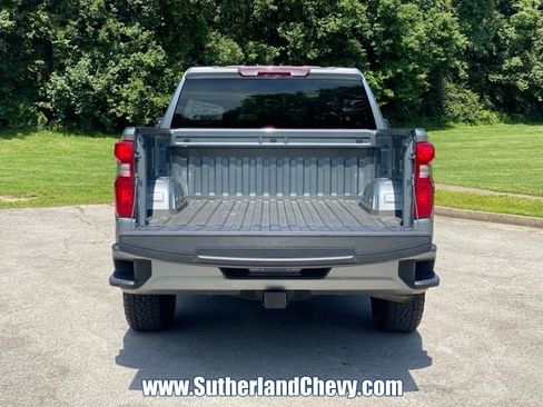 Used 2024 Chevrolet Silverado 1500 Custom w/ Turbomax Blackout Package AWD/4WD image 15