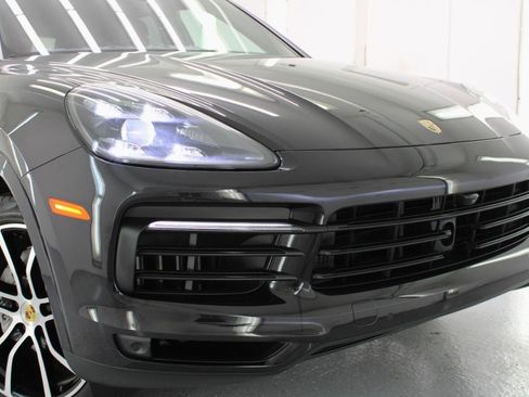 Used 2019 Porsche Cayenne AWD/4WD image 22