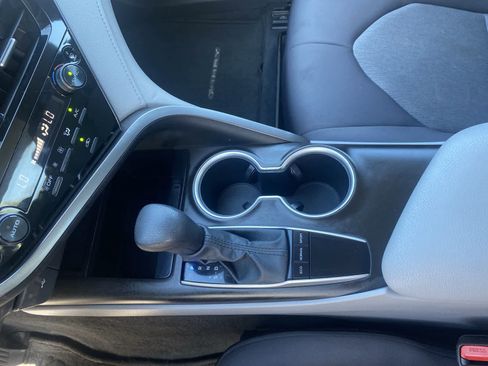 Used 2024 Toyota Camry LE image 28