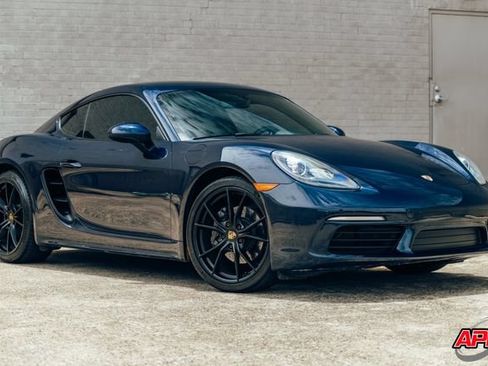 Used 2018 Porsche 718 Cayman RWD image 32