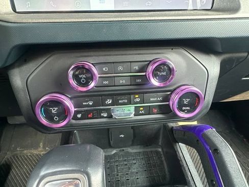 Used 2024 Ford Bronco Outer Banks AWD/4WD image 9