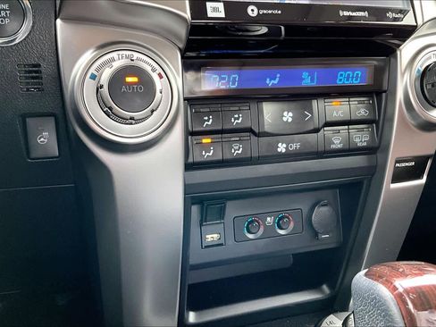 Used 2023 Toyota 4Runner Limited image 34