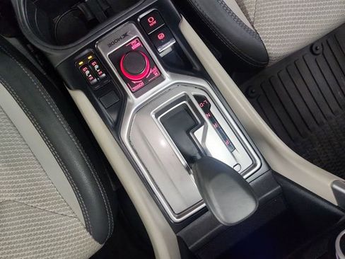 Used 2019 Subaru Forester Premium image 29