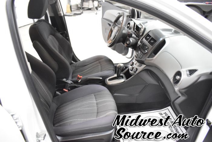 Used 2015 Chevrolet Sonic LT FWD image 32