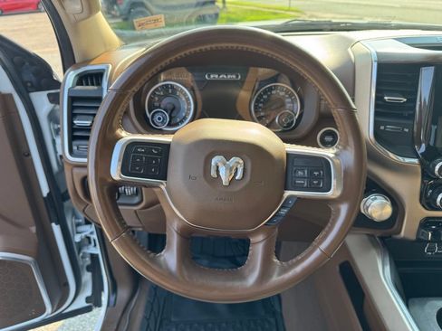 Used 2022 RAM 2500 Laramie AWD/4WD image 40
