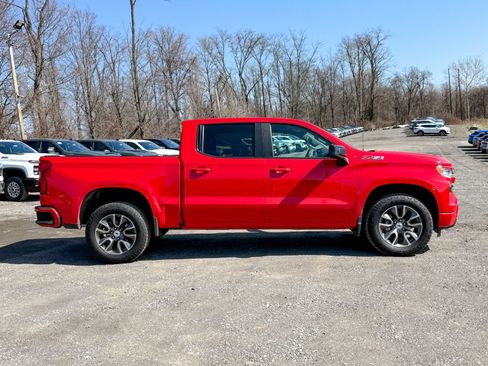 Certified 2022 Chevrolet Silverado 1500 RST image 9