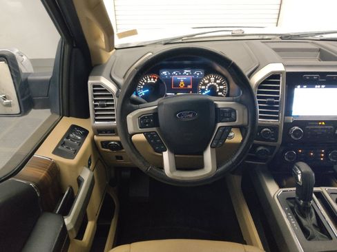 Used 2016 Ford F150 Lariat AWD/4WD image 22