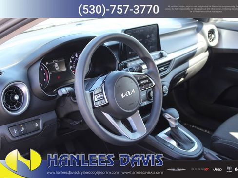 Used 2023 Kia Forte LXS w/ LXS Technology Package FWD image 11