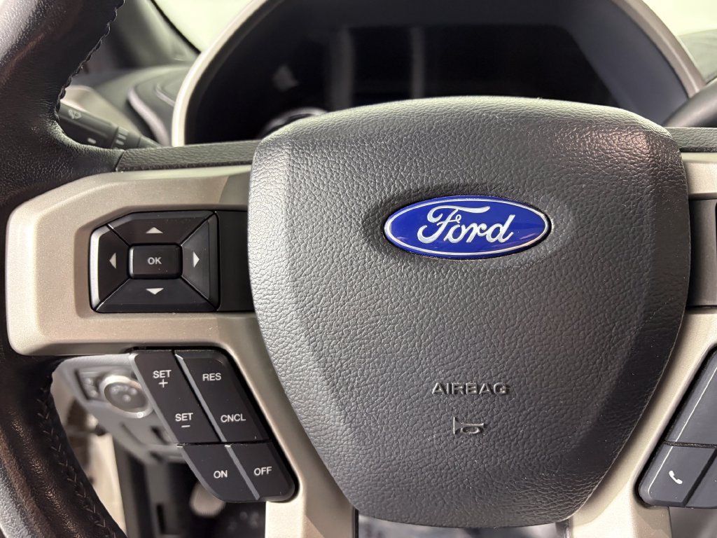 Used 2022 Ford F350 Lariat w/ Lariat Value Package AWD/4WD image 23