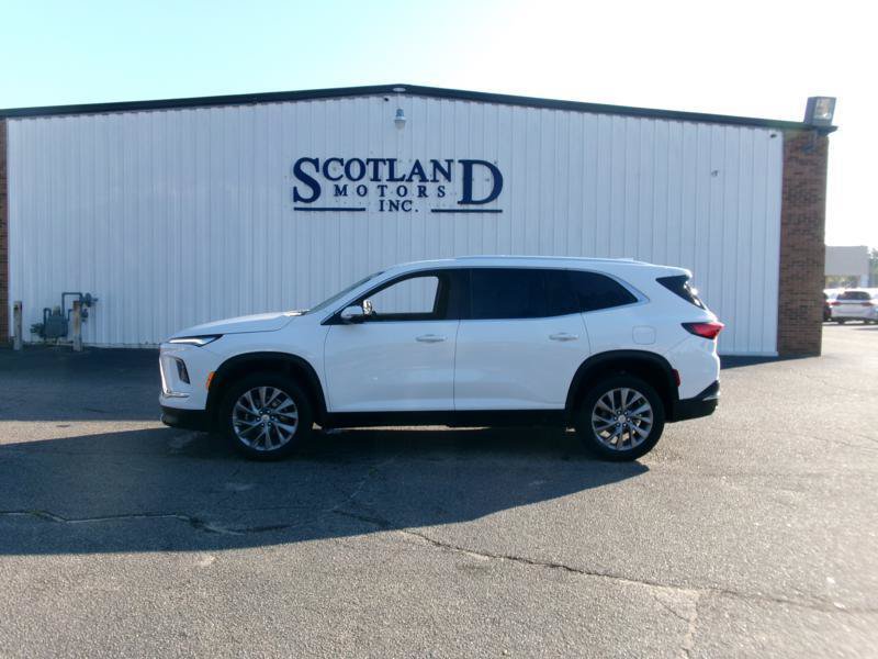 Used 2026 Buick Enclave Preferred FWD image 1