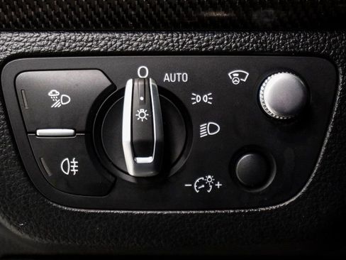 Used 2022 Audi SQ5 Prestige w/ Prestige Package image 37