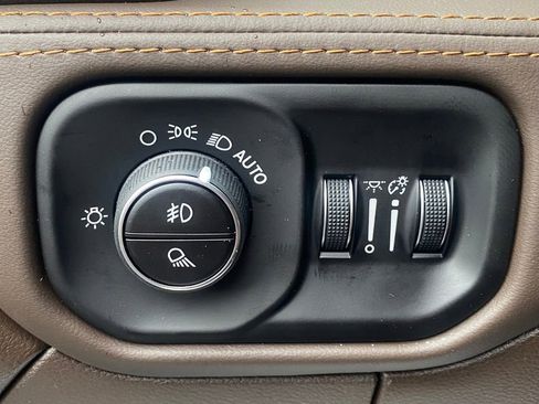 New 2026 RAM 2500 Limited image 13