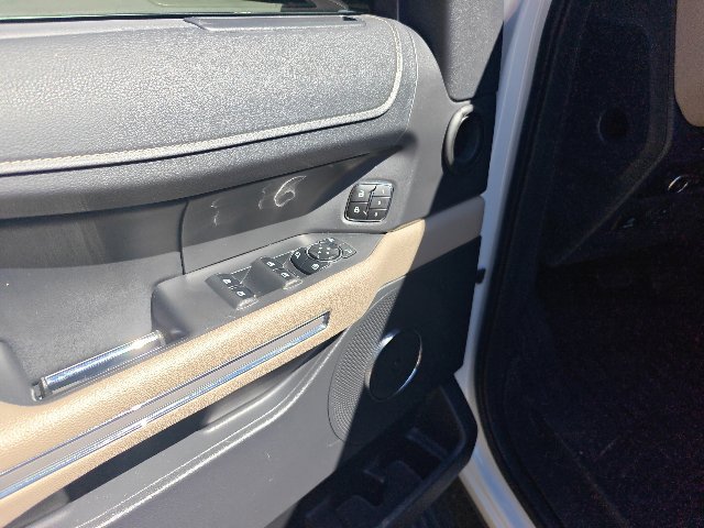 Used 2024 Ford Expedition Limited RWD image 11