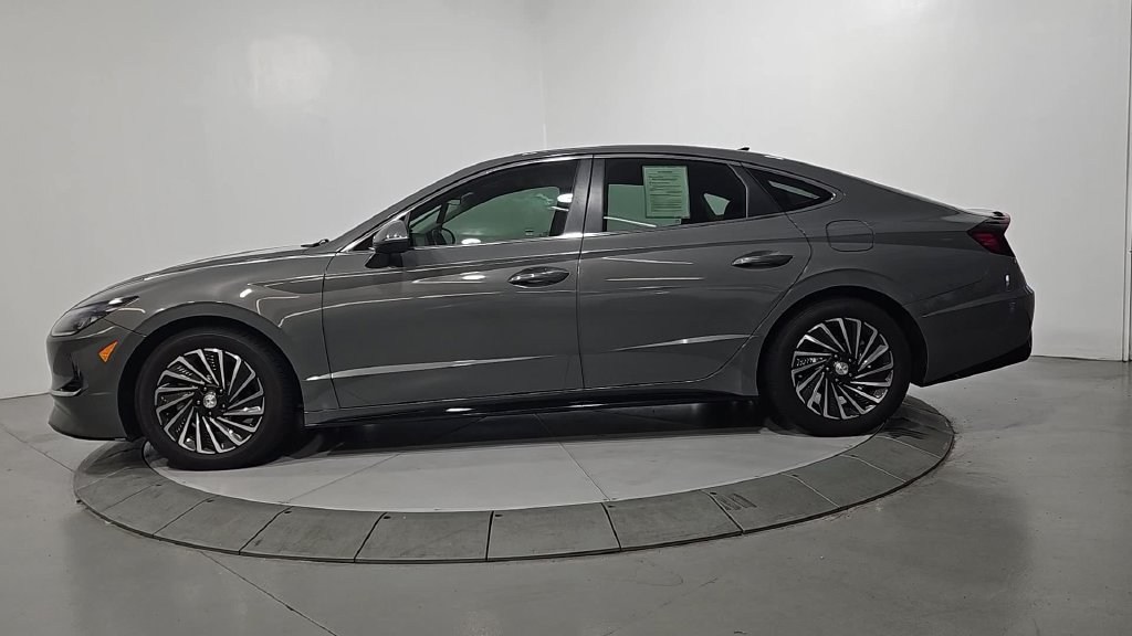 Used 2022 Hyundai Sonata SEL FWD image 2