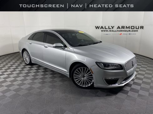 Used 2017 Lincoln MKZ Reserve FWD image 1
