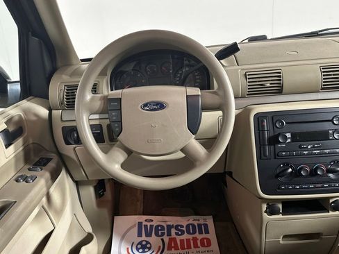 Used 2005 Ford Freestar SES image 24