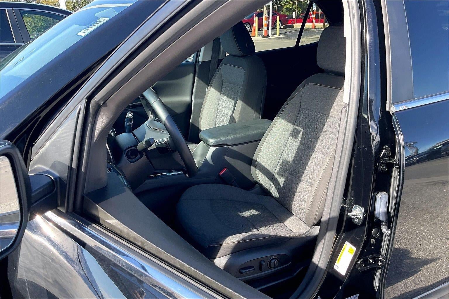 Used 2024 Chevrolet Equinox LT AWD/4WD image 23