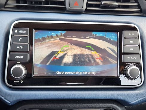 Used 2025 Nissan Versa SV FWD image 18