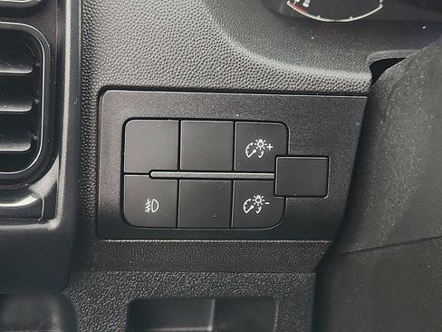 Used 2025 RAM ProMaster 2500 w/ Convenience Group FWD image 24