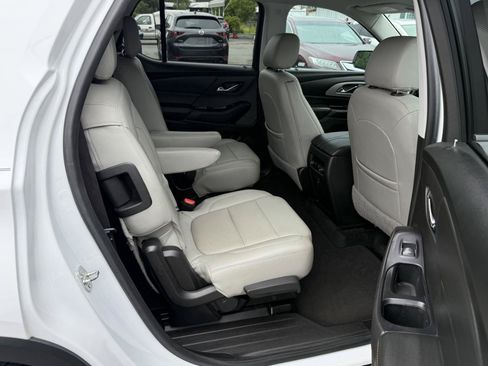 Used 2018 Chevrolet Traverse LT FWD image 13