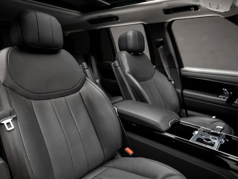 Used 2023 Land Rover Range Rover SE image 60