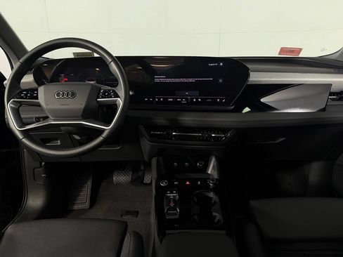Used 2025 Audi Q6 e-tron Premium Plus w/ Premium Plus AWD/4WD image 13