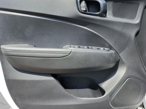 Certified 2026 Hyundai Venue SEL FWD image 16
