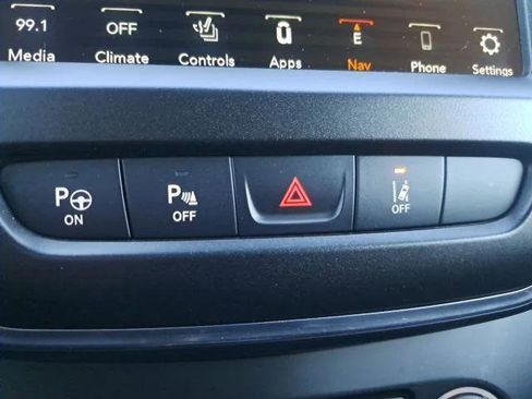 Certified 2023 Jeep Cherokee Trailhawk AWD/4WD image 20