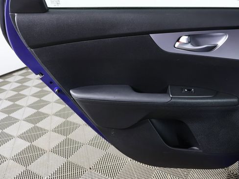 Used 2023 Kia Forte LXS image 19