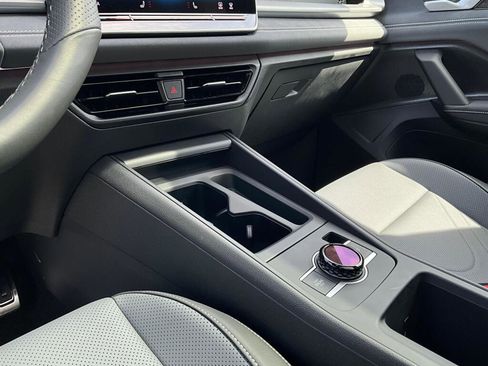 New 2026 Volkswagen Tiguan SE R-Line AWD/4WD image 20
