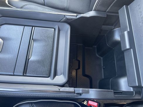 New 2024 RAM 2500 Limited image 30