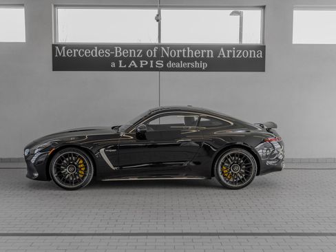 Used 2025 Mercedes-Benz AMG GT 63 image 2