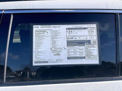 New 2025 Jeep Grand Cherokee L Laredo w/ Luxury Tech Group I image 39