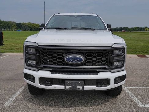 Used 2024 Ford F250 Lariat w/ Lariat Ultimate Package AWD/4WD image 2