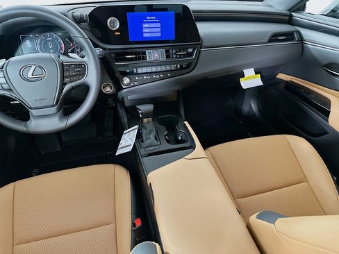 New 2025 Lexus ES 350 image 25