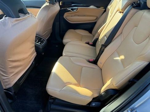 Used 2019 Volvo XC90 T6 Momentum w/ Advanced Package image 13