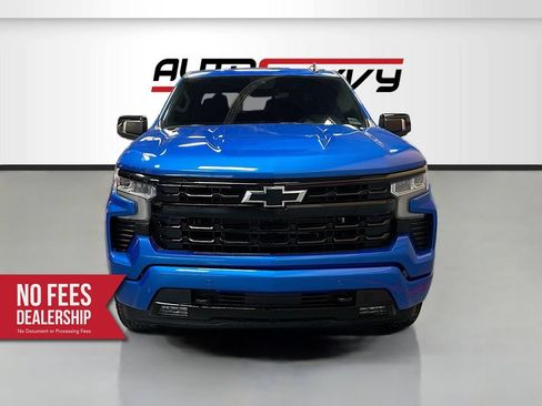 Used 2025 Chevrolet Silverado 1500 RST AWD/4WD image 2