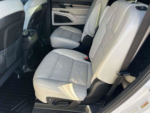 Used 2020 Kia Telluride SX w/ SX Prestige Package AWD/4WD image 12